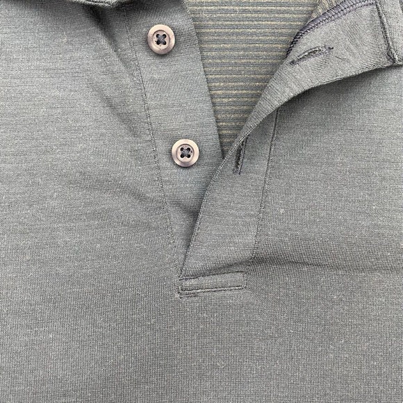 Lululemon Mens Activewear Polo Shirt Navy Blue Medium Short Sleeve Workout Golf - Picture 5 of 10